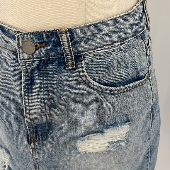 VALLEYGIRL Size 10 distressed denim skirt ripped style ALine - Picture 3 of 4